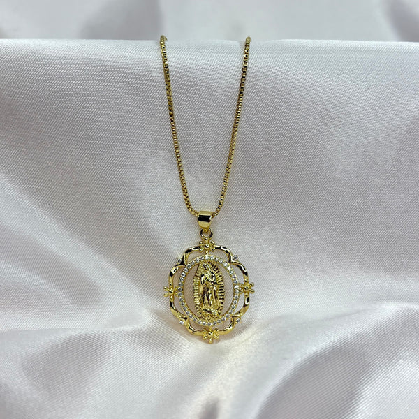 Virgencita Detailed Diamond Necklace
