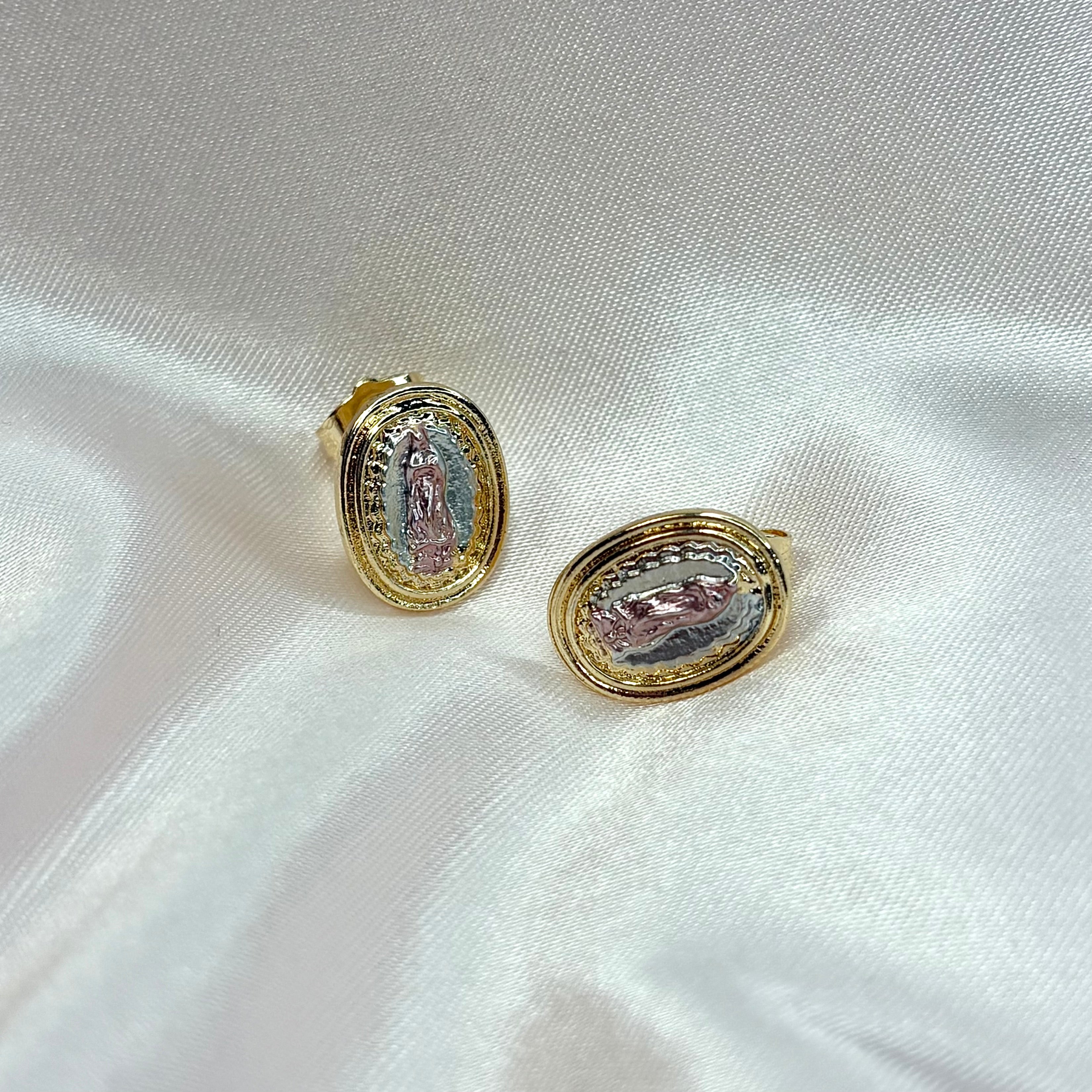 Virgen Maria Studs