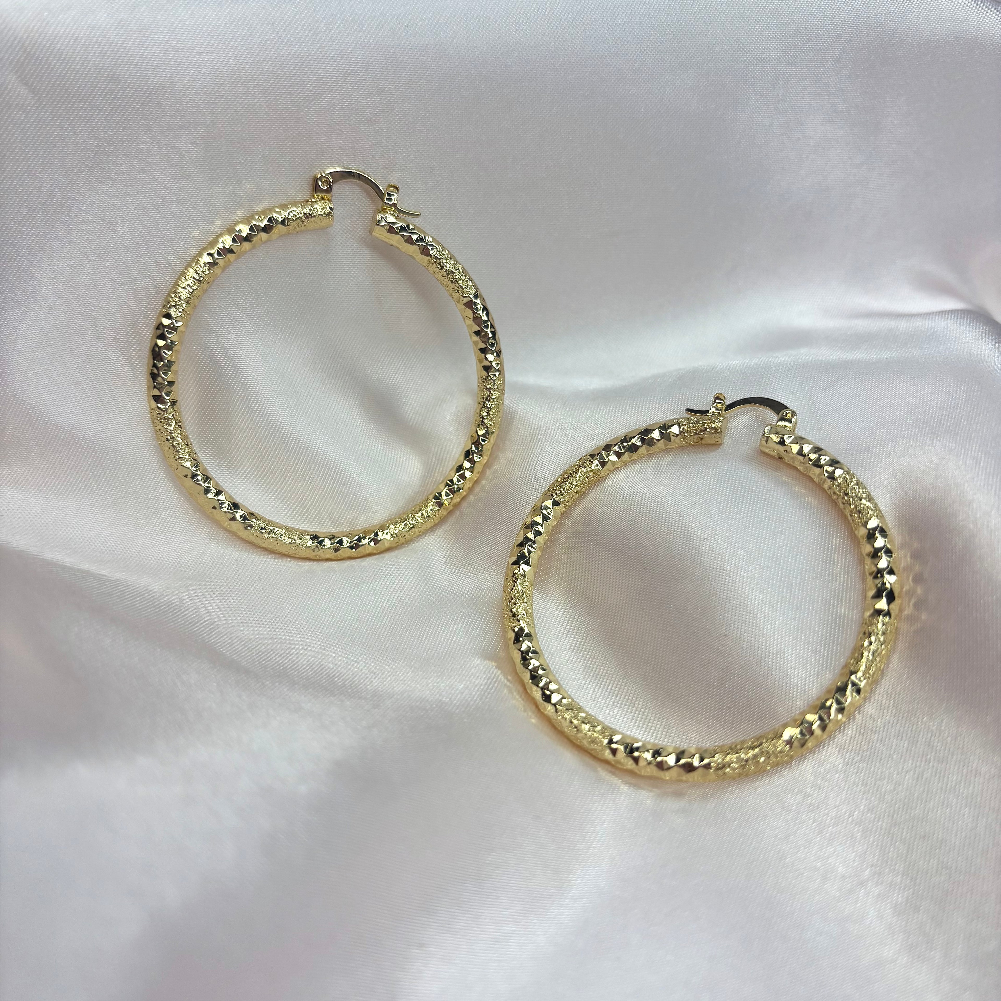 Traviesa Hoops